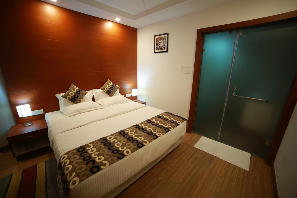 Hotel Moonlit Regency Thodupuzha Exteriör bild